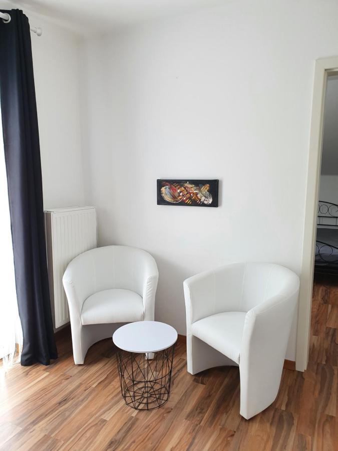 Bogi'S Ferienhaus - Pension Laakirchen Esterno foto