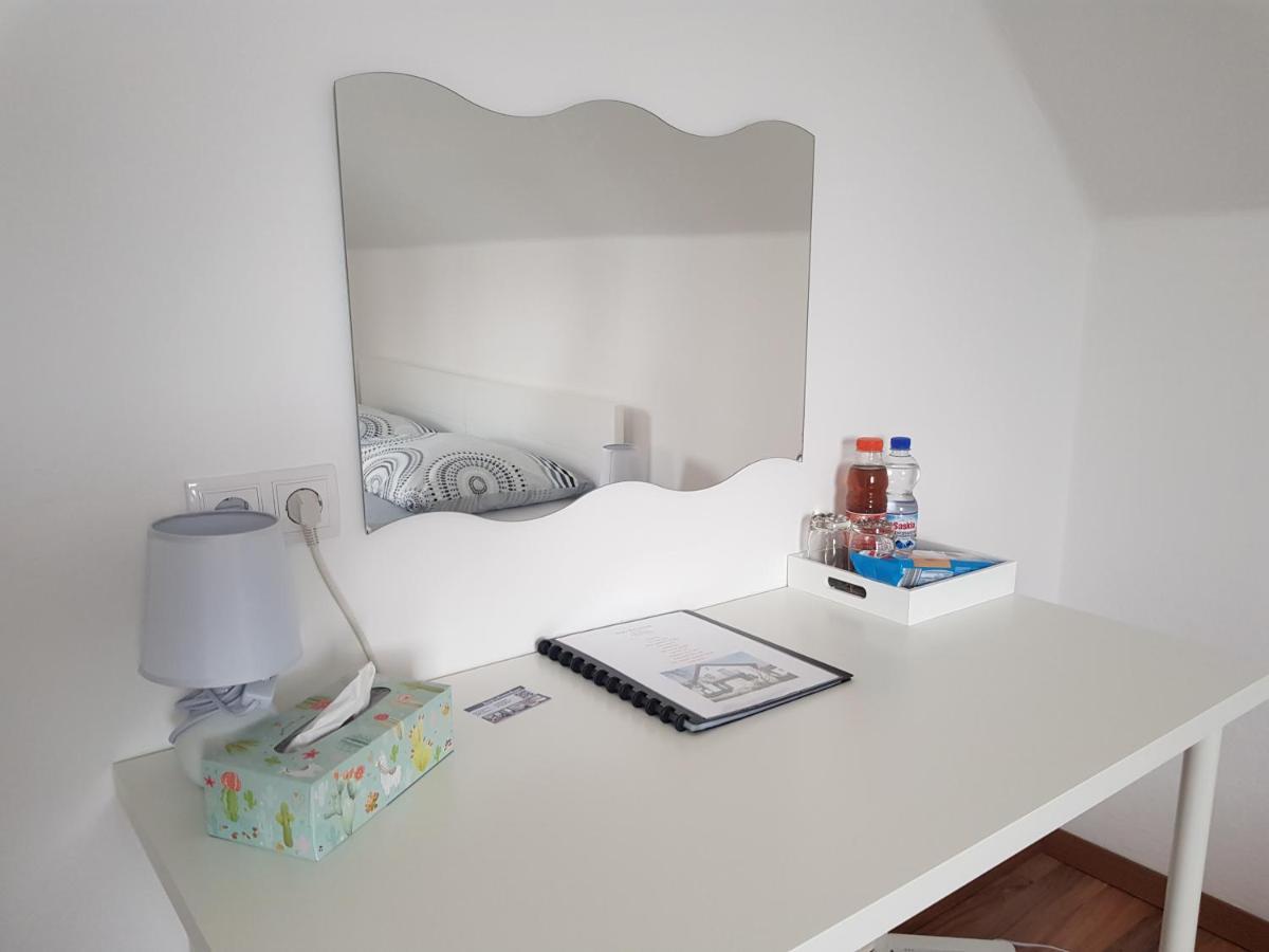 Bogi'S Ferienhaus - Pension Laakirchen Esterno foto